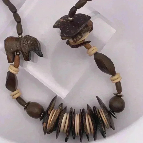 Vintage Elephant African Shell Beaded Necklace - Picture 7 of 8